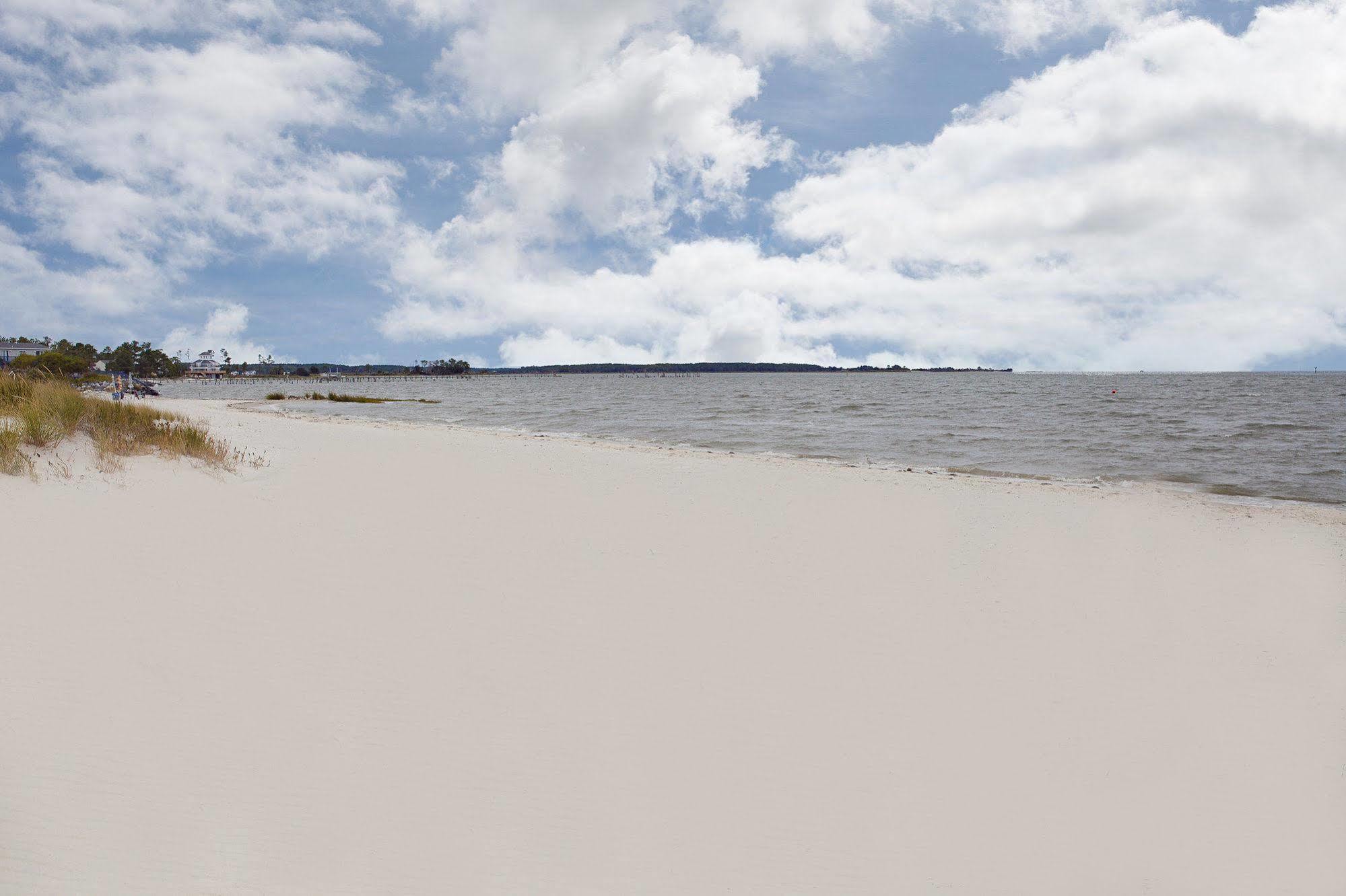 New Point Rv Resort Exteriör bild
